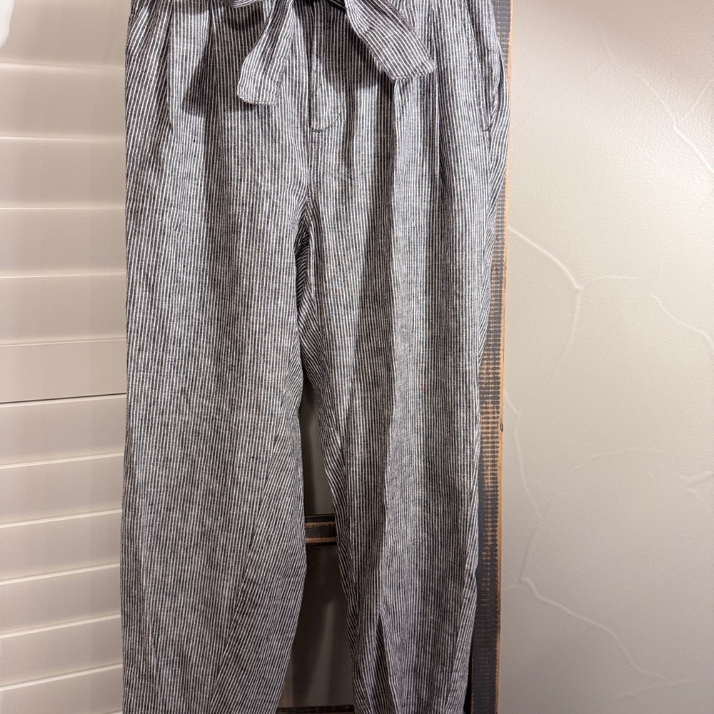 Linen blend Blue and White striped Paper bag Waist Pants with pockets and tie